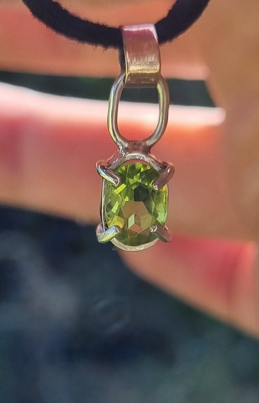 Silver Peridot Pendant